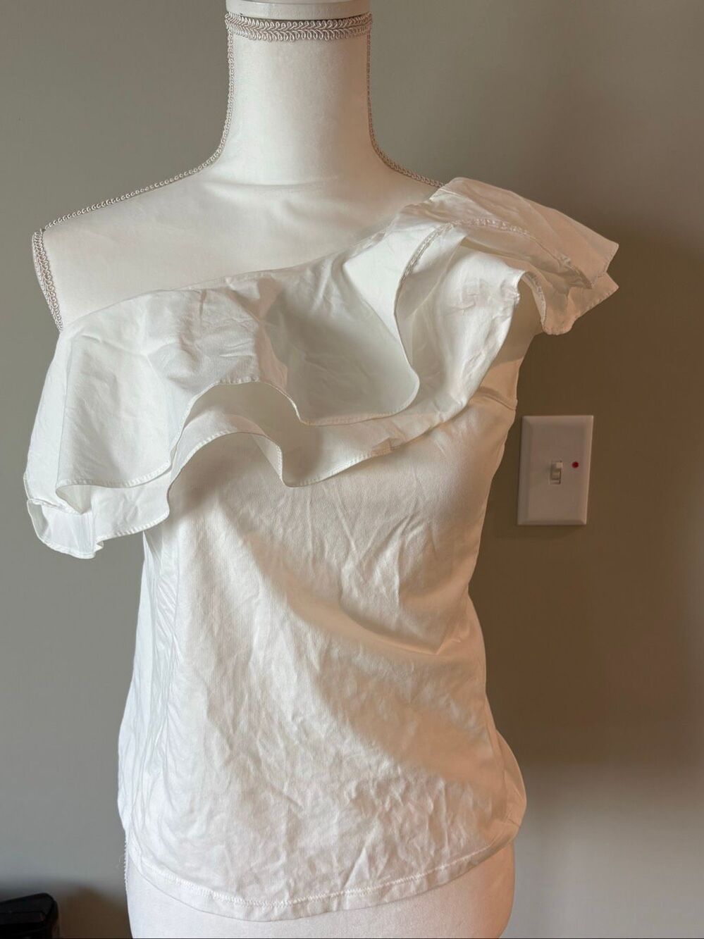 Off the should Marc New York top size small